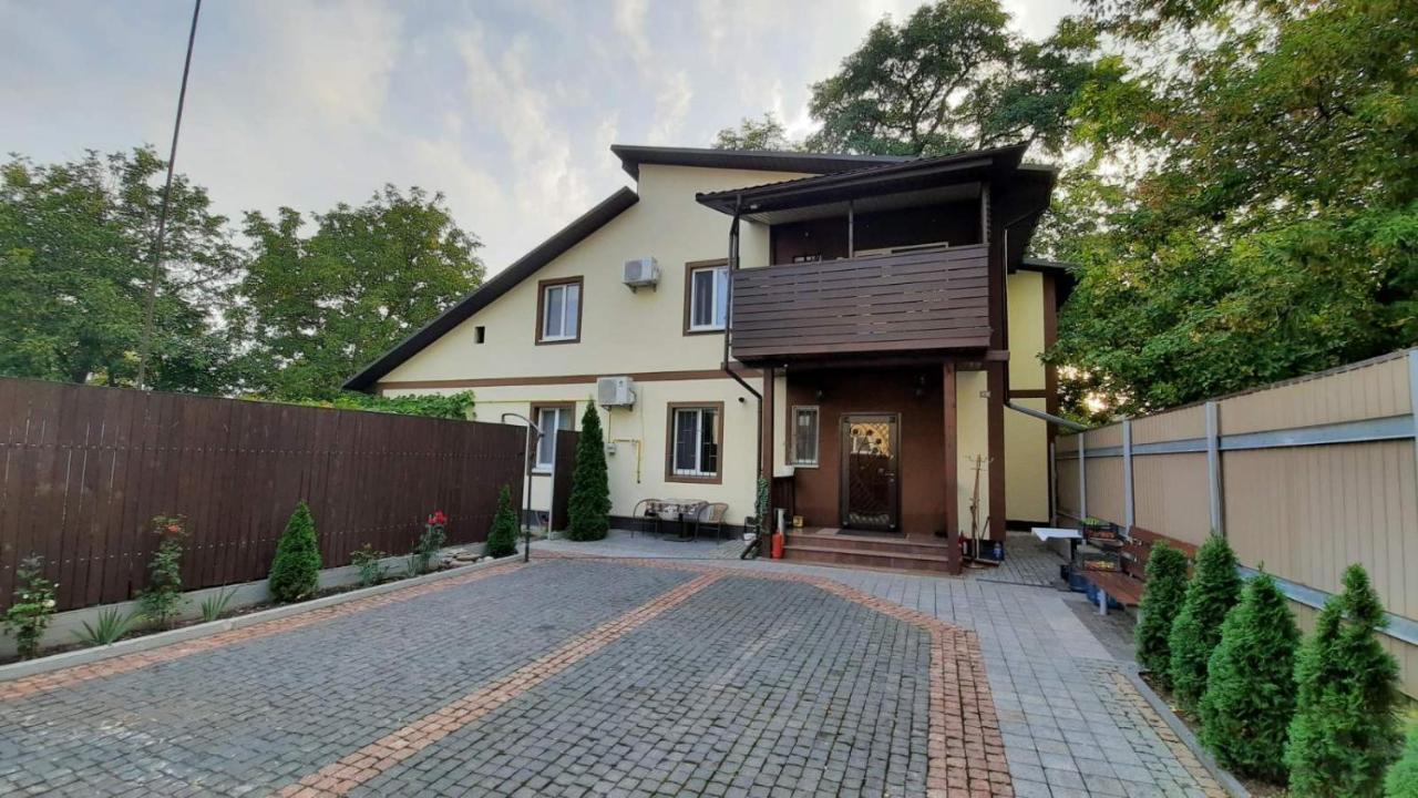 Life House Hotel Berezan Eksteriør billede